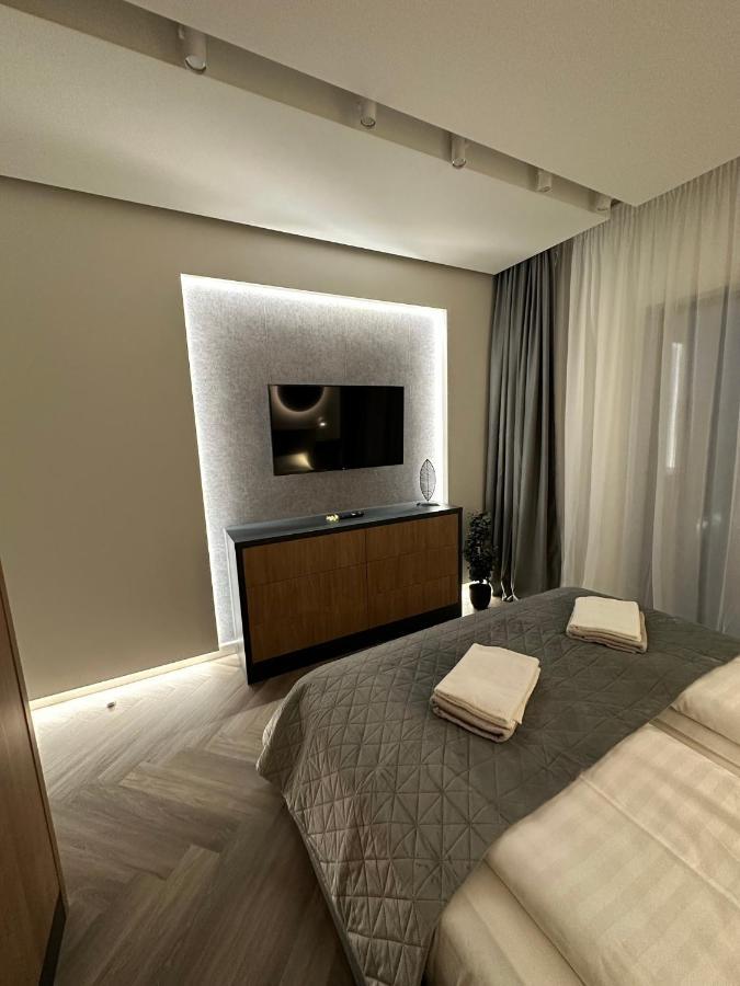 Luxury By The Lake Ap 28 锡比乌 外观 照片
